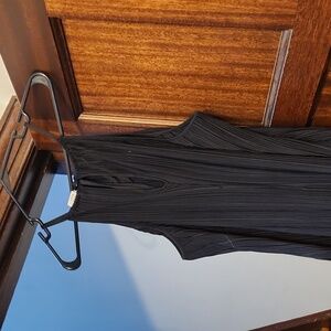 Elegant Black Sleeveless Dress